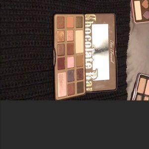 Too faced chocolate bar pallet